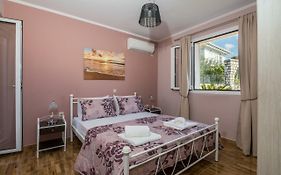 Sofia'S Apartments